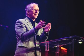 John Piper: Niba ivanjiri yacu ari ugukiza abantu ibibazo by'umubiri bafite gusa, tuzatenguha abatabarika