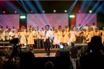 Conerstone Choir bazanye inkuru y'agakiza mu ndirimbo ''Sogongera''