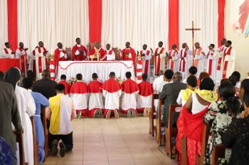 Uko mu Rwanda byari byifashe ku munsi wo kwizihiza Abatagatifu b'i Bugande bahowe Imana