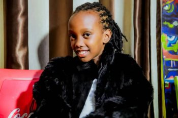 Gira uruhare mu gikorwa cyo kuremera abana barwariye ku bitaro bya Muhima cyateguwe na Helvine w'imyaka 12