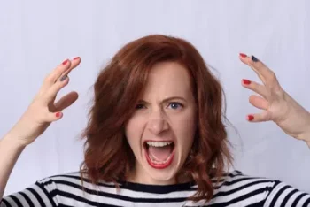 Wari uzi ko ushobora kuba inshuti na wa muntu ugutesha umutwe ukenda gusara? Dore uko wabigeraho