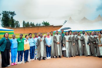 Ambassadors of Christ katika safari ya uinjilisti katika vituo vya marekebisho