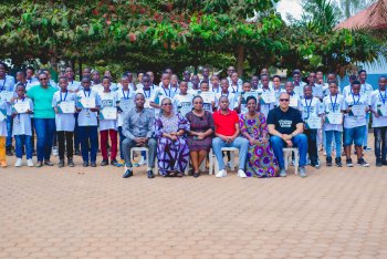 Gusasa no kutitwa 'Nzogejo': Boys to Men yatangijwe na Rev. Alain Numa yagarutse!
