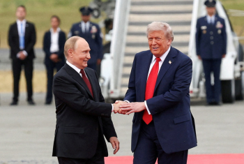 Trump yasabye Zelensky kugirana amasezerano na Putin! Harimo izihe nyungu ku madini n'amatorero?