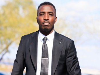 Nakumenye binyuze kuri Paradise - Solange ukunda indirimbo za Felix Muragwa yemerewe amatike 10