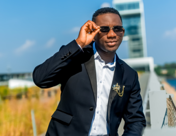 Prince Salomon yifashishije ubuhamya bwe mu ndirimbo nshya yise “BABA” - VIDEO