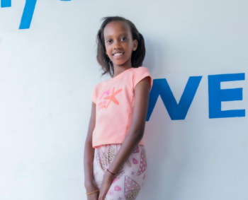 Ababyeyi ba Helvine wizihiza imyaka 12 batangaje uko yavutse habaye igitangaza bikamutera umutima wo gufasha abandi