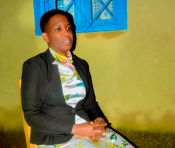 Jeanne Nayo yinjiye mu mwaka mushya n'indirimbo “Nta Mpamvu” iherekejwe n'ubutumwa bw'icyizere