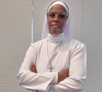 Imvano y'indirimbo "Gira Uruhare" ya Mukamana Esperance (Sister Hope)