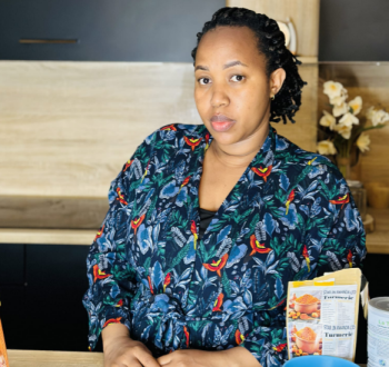 Hope Bella: Umuramyi wiyemeje gufasha abantu kwiyitaho bakaba beza ku isura