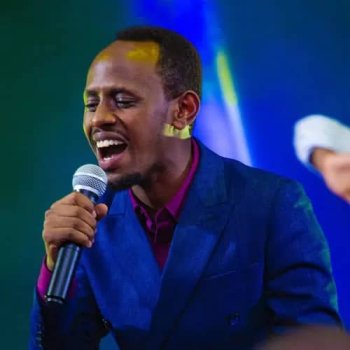 Prosper Nkomezi uherutse gukora igitaramo ‘Nzakingura Live Concert" agiye kwerekeza i Kampala 