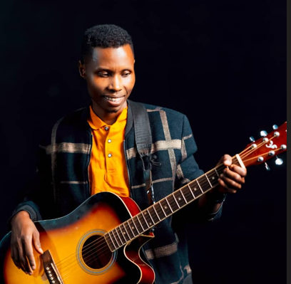 Emmy wo muri ADEPR waririmbye "Yarakibirinduye" yavuze ku bushuti bwe n'Ijuru anateguza "Umushumba"