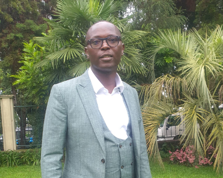 Samuel Mushimiyimana na Mama Music basohoye indirimbo "Ni We" ishimangira ko Yesu ari we wenyine ushobora byose