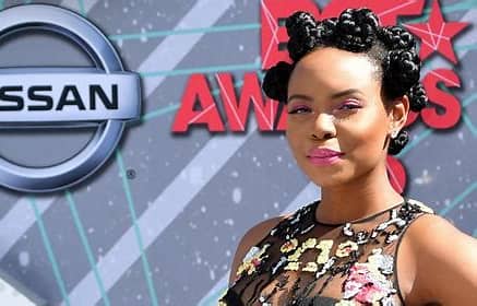 Yemi Alade yinjije abantu mu munezero wa Noheli mu ndirimbo “Merry Christmas O!”