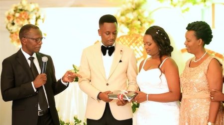 Emmanuel Impano umuhungu wa Rev. Dr Rutayisire Antoine yasezeranye imbere y'Imana na Diana Gahima