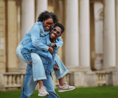 Moses Bliss yizihije imyaka 2 amaranye na Marie Bliss mu rushako rubanza Imana imbere