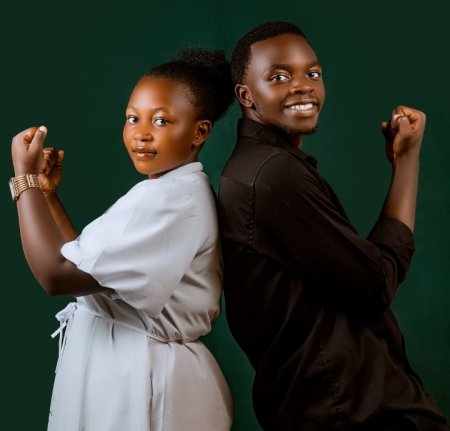 Itsinda SAF (Sam na Fanny) ryasohoye indirimbo "Ni wowe" yanyuze mu biganza bya ABA Music