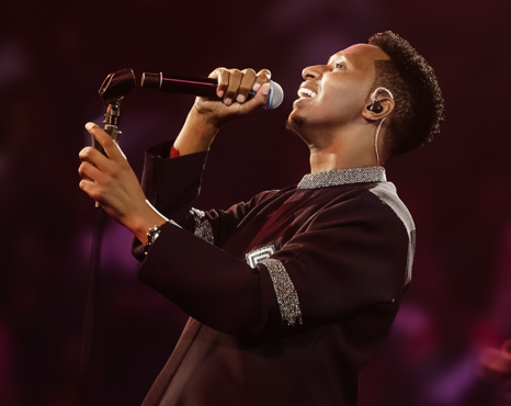 Israel Mbonyi yateguje igitaramo gikomeye mu Bwongereza