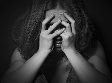 Indwara y'Agahinda Gakabije (Depression) Ivugwa Kenshi Ni Bwoko Ki?