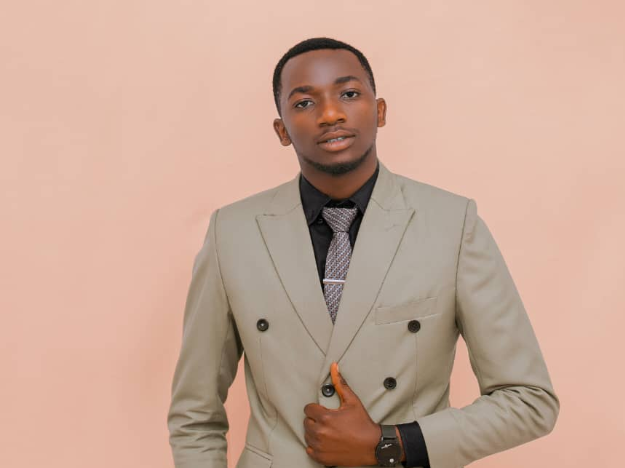 Ibyo wamenya kuri T. Aime Christian ugiye gusohora indirimbo ye ya mbere yise “Amashimwe”