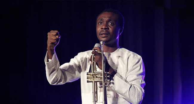 Impamvu umuziki we ukunzwe: Amateka ya Nathaniel Bassey ushobora gutaramira i Kigali mu 2025