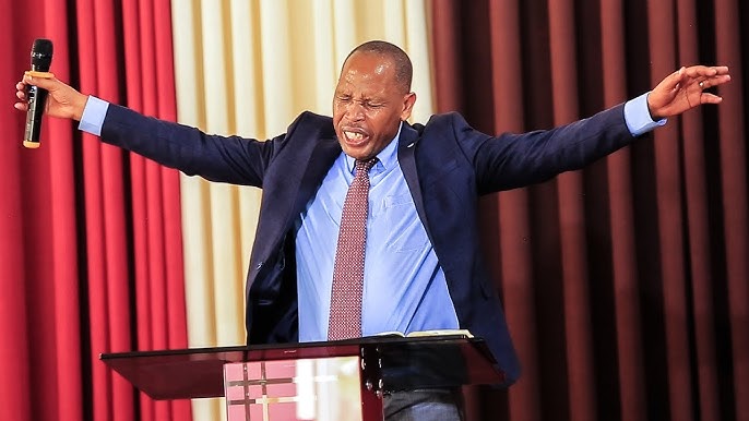 “Abapagani bo mu nsengero”: Inyigisho ya Ev. Justin Hakizimana yijujutiwe na bamwe mu bayobozi b'amatorero