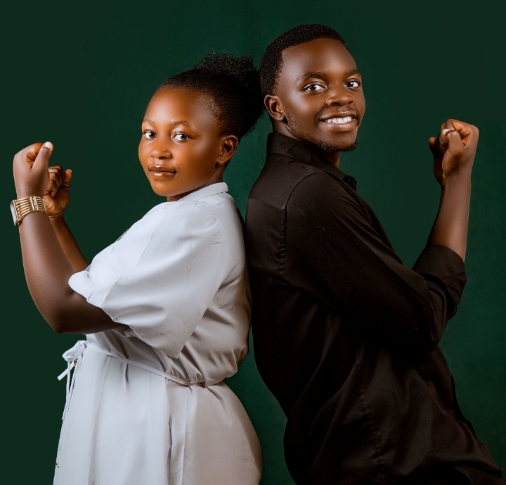 Itsinda SAF (Sam na Fanny) ryasohoye indirimbo "Ni wowe" yanyuze mu biganza bya ABA Music