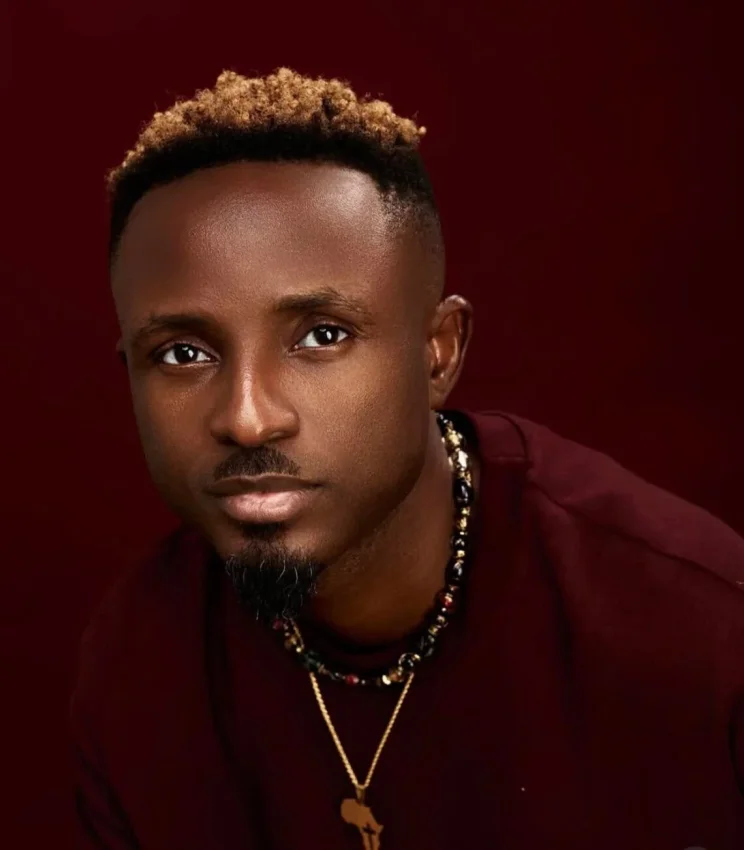 Gaise Baba ufite indirimbo “No Turning Back” iri mu zikunzwe ku isi ni muntu ki?