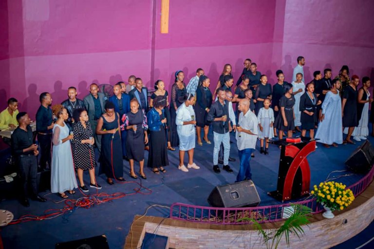 Ese koko uzi ibyabereye i Kaperinawumu? Injili Bora Choir babisobanuye mu ndirimbo nshya bise Kapernaumu