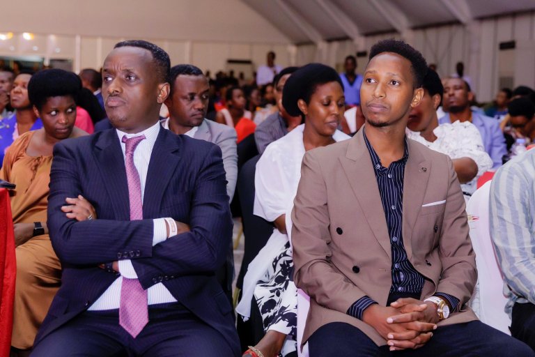 Ubuhanuzi bwa Israel Mbonyi kuri "Unconditional Love" ya Bosco Nshuti bwabaye impamo!!
