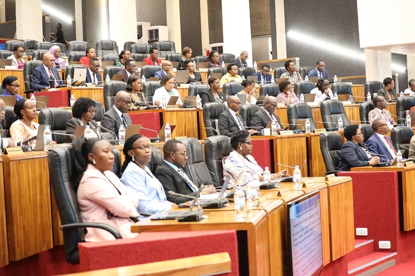 Abadepite batoye Itegeko ryemerera abangavu kuboneza urubyaro - bizakemura ikibazo cy'abatwaraga inda imburagihe