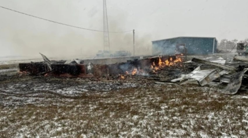 Abapasitori ndetse n'abayoboke babo bari mu gahinda k'itwikwa ry'urusengero rwabo