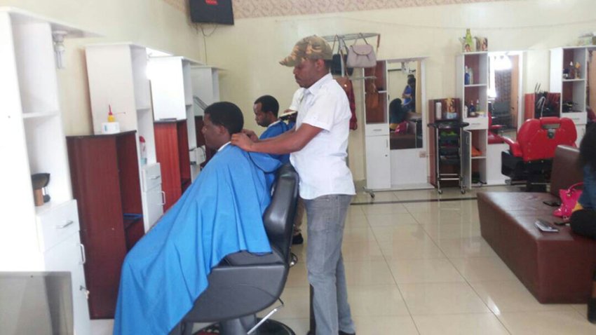 Nta yo muri Kigali irimo! ‘Salon de Coiffure' 2 gusa ni zo zujuje ubuziranenge mu Rwanda - RSB