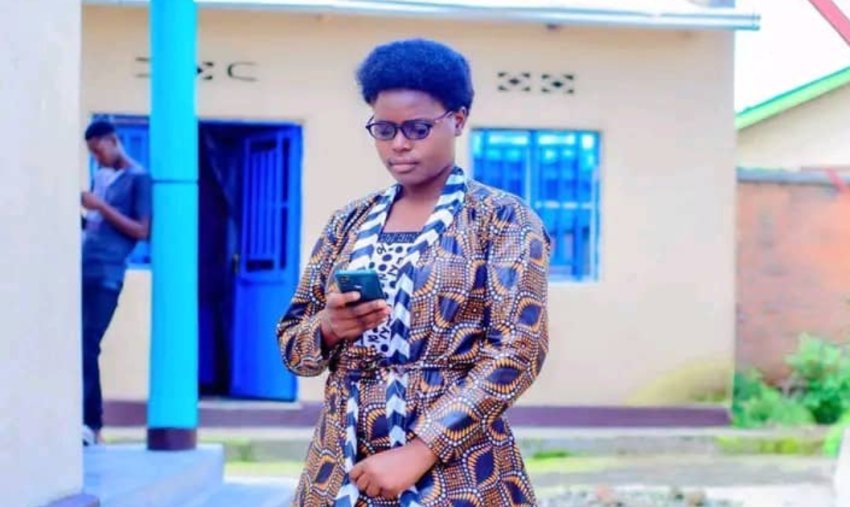 Umuhati wacu si uw'ubusa ku mwami! Florence Nyiransabimana yiyemeje gukorera lmana ayiririmbira