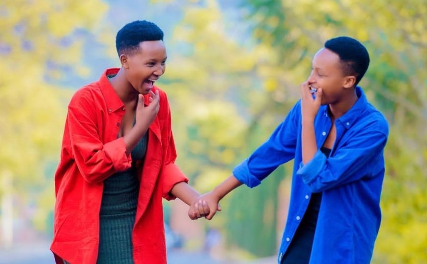 Vestine na Dorcas bagarukanye "Umutaka" - Impamvu 4 zizatuma iyi ndirimbo ihigishwa uruhindu