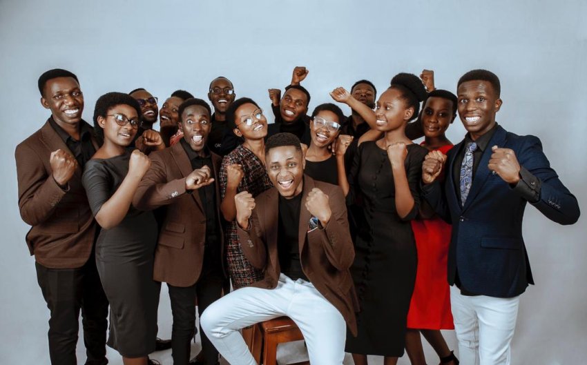 Drups Band bashyize hanze indirimbo bagaragaramo bambaye imyenda y'abakina Karate-VIDEO