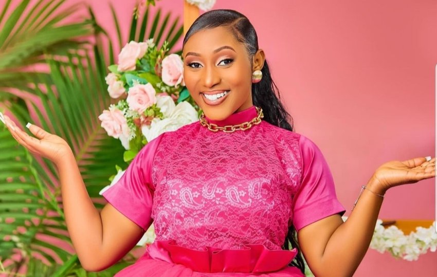 Peace Hozy ahinduye amateka ye yo mu mwaka wa 2024 mu ndirimbo yise “Hozana”