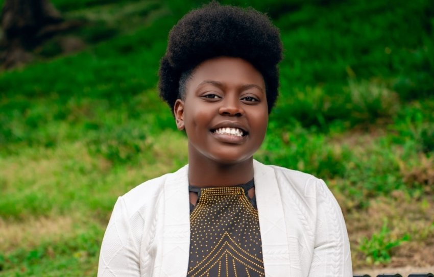 Namukundiye ko akunda Imana kandi akayitinya - Hope Promise uri mu kibatsi cy'urukundo yateguje indirimbo
