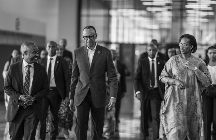  Perezida Paul Kagame yongeye kwihanangiriza abemera inyigisho z'amadini z'ubuyobe