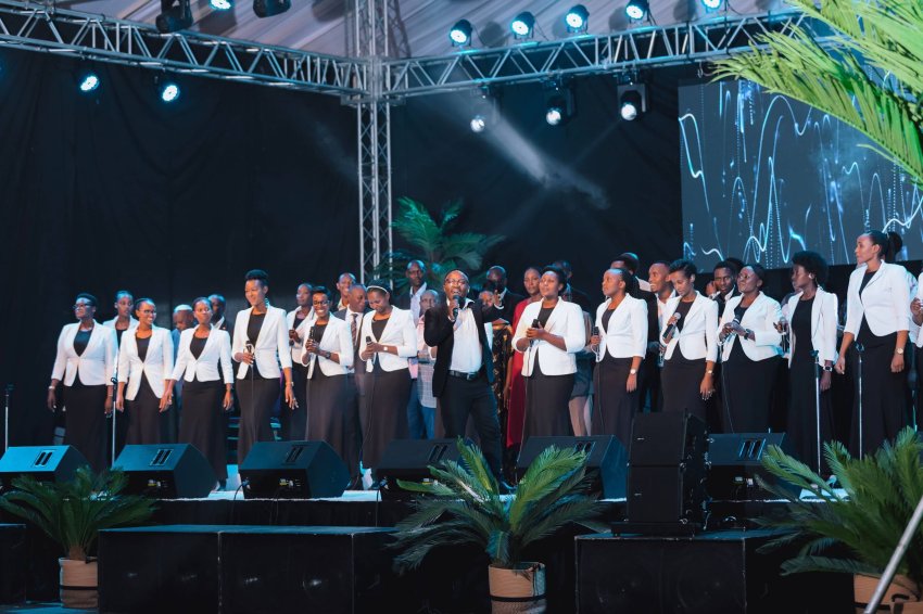 Nyuma y'indirimbo "Igitebo" New Hope Family Choir yo mu Byangabo igiye gutaramana na Ambassador of Christ 