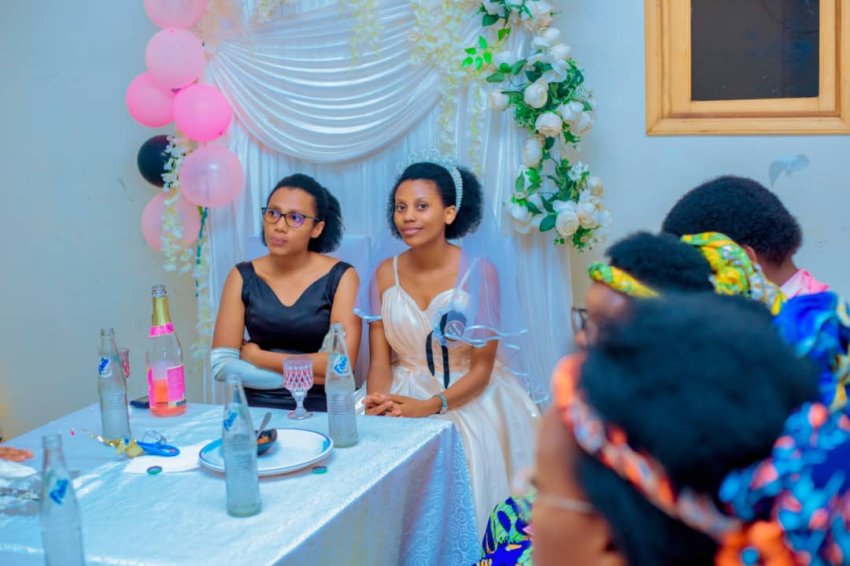 Divine Muntu yakorewe ibirori bya “Bridal Shower” byo gusezera ku bukumi