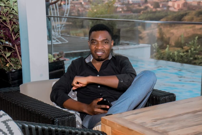 Mu ifuhe ryinshi umuramyi Daniel Svensson yacyashye abitwaza ubuntu bakirundumurira mu nyanja y'ibyaha-VIDEO