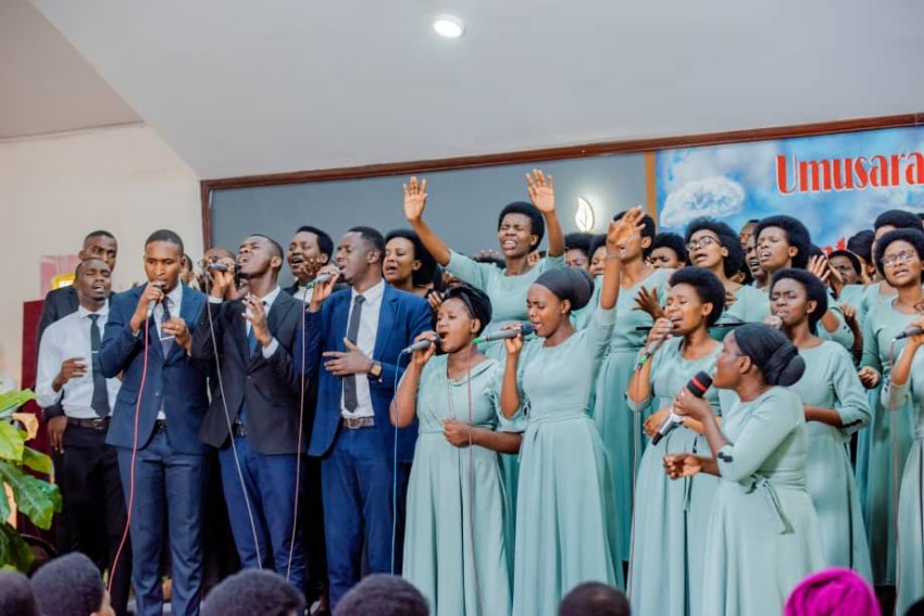 Horeb choir, Impanda, Goshen, Bethlehem na Benaiah zahurijwe mu giterane kigamije kuguma mu byizerwa