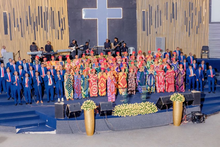 Gahogo Choir na Papi Clever & Dorcas bagiye guhurira ku nkongoro y'ubutsinzi mu gitaramo cya Pasika