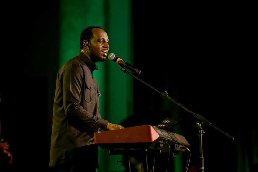 Pastor Ngoga Christophe yashyize hanze indirimbo nshya “Untware” isamirwa hejuru - VIDEO