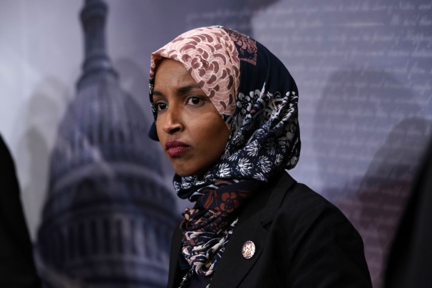 IIhan Omar uri mu bavuga rikijyana ku Isi atangiye kugirwaho ingaruka n'ibyo yavuze ku banya-Israel