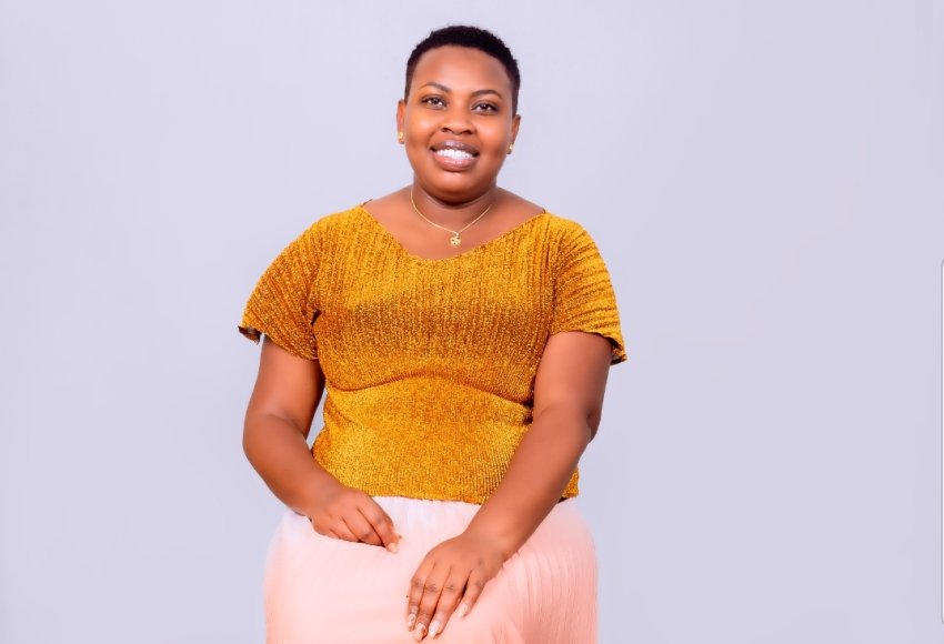 Jesca Mucyowera yateretse amata ku ruhimbi mu ndirimbo nshya yise "Sindi Uw'Isi"