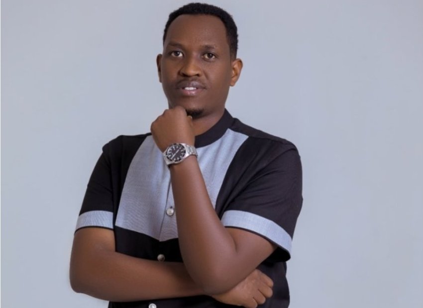 Umuramyi Bosco Nshuti akojeje Wino mu rukundo rw'Imana havamo indirimbo ihebuje "Ni yo yakudunze"- VIDEO