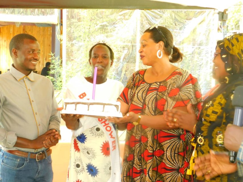 Apotre Nyirahabineza Gerturde yaguye igihumure mu gihe yibukaga imvune n'umuruho yagize ahindura abatinganyi