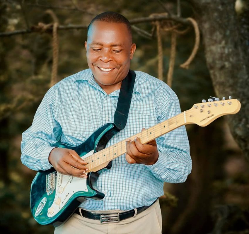 Jinsi ya kuishi mbele ya maadui kwa njia ya mkristo inayoshinda majaribu – Titus Ezra Sambay